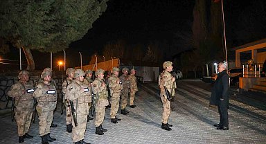 Muş Valisi Çakır'dan güvenlik güçlerine moral ziyareti