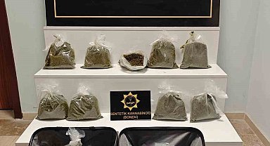 Muş'ta otobüs bagajında 16 kilo 400 gram sentetik kannabinoid ele geçirildi