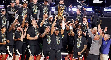 NBA Kupası'nın sahibi Milwaukee Bucks oldu