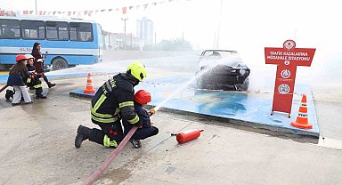 Öğrenciler itfaiyecilik mesleğini yakından tanıdı