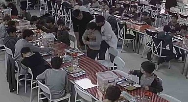 Öğretmenin Heimlich manevrası öğrenciyi kurtardı