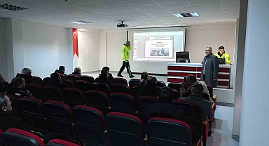 Okul servis şoförlerine eğitim verildi