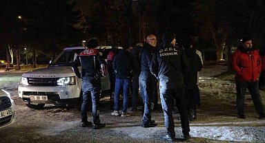Okuldan kızını almak için gelen baba, aracının içinde ölü bulundu