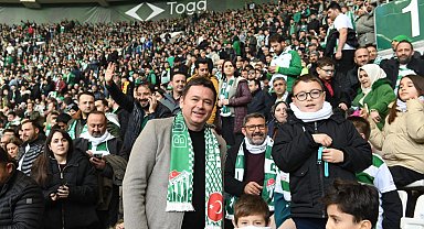 Osmangazili çocuklar Başkan Aydın'la Bursaspor maçına gitti