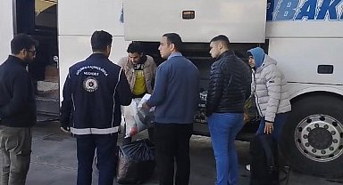 Osmaniye'de yolcu otobüsü ve otomobilde 7 kaçak göçmen yakalandı