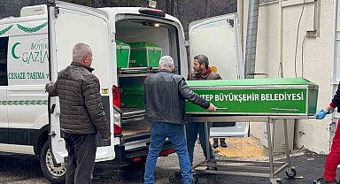 Otomobilin çarptığı 9 yaşındaki çocuk hayatını kaybetti