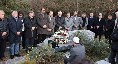 Özkan Sümer, kabri başında anıldı