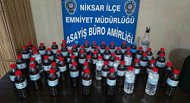 Pet şişelerinden su değil sahte alkol çıktı