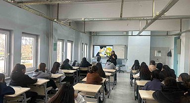 Polisten öğrencilere güvenlik eğitimi