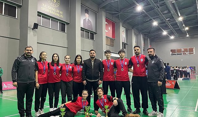 Pursaklar Belediye Spor Kulübü Badminton Takımı, Süper Lig'e yükseldi