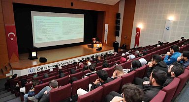 "İntiharı önlemede destek mekanizmaları ve toplumun rolü" konferansı yapıldı