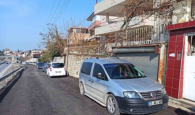 "Kafama silah dayayıp altınlarımı çaldılar" diyen kadının bilezikleri kumar oynayan oğluna verdiği ortaya çıktı