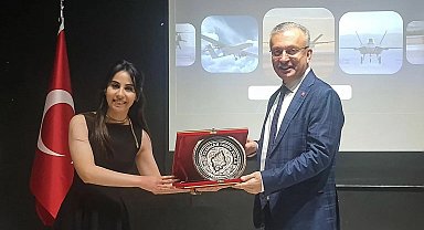 Rektör Levent "Girişimcilik ve Savunma Sanayi" konferansına katıldı
