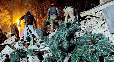 Rusya, Ukrayna'da apartmanı vurdu: 1 ölü, 14 yaralı