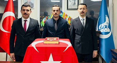 Salihli Ülkü Ocakları'nda yeni Başkan Alper Altınkaya oldu