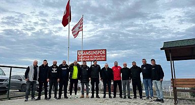 Samsunspor taraftarları ve spor polisi arasında fikir alışverişi
