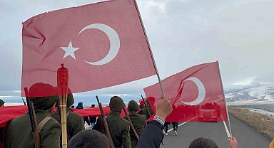 Sarıkamış şehitlerine saygı nöbeti