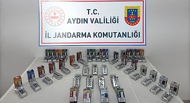 Satış yaparken jandarmaya yakalandı