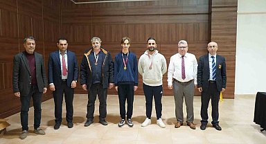 Satranç ustaları ŞKM'de yarıştı