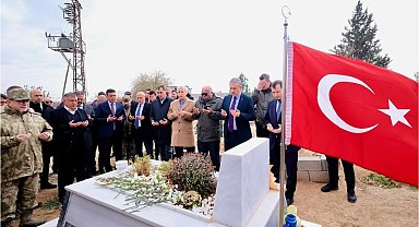 Şehit Cebrail Dündar şehadetinin 1. sene-i devriyesinde kabri başında anıldı