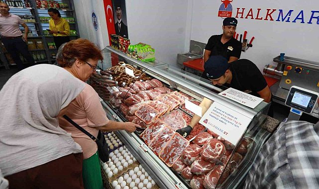 Selçuk Halk Mark-ET'te aile bütçesine indirim desteği