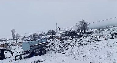 Seyitgazi ilçesi beyaza büründü
