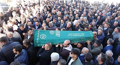 Şiddetli fırtınada yıkılan duvarın altında kalan baba, 8 günlük yaşam mücadelesini kaybetti