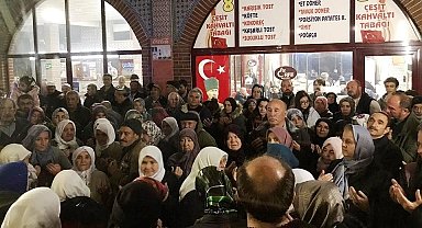 Simav'da umreciler dualarla uğurlandı