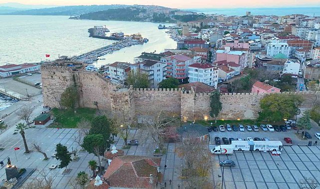 Sinop'un kalesi ve meydanı gün yüzüne çıkarıldı
