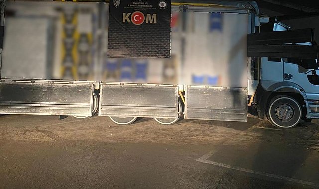 Sivas'ta 3 milyon liralık kaçak makaron operasyonu