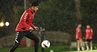 Sivasspor, sağanak altında çalıştı