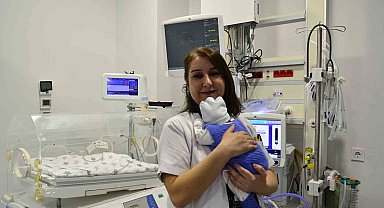 Sokakta bulunan bebek sağlığına kavuştu