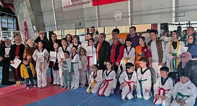 Sporcu fabrikası tekvandocuları kuşak taktı
