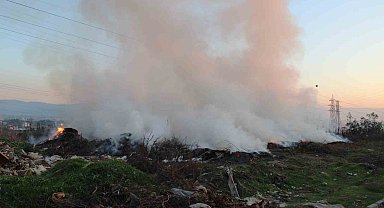 Tabakhane deresindeki yangın büyümeden söndürüldü