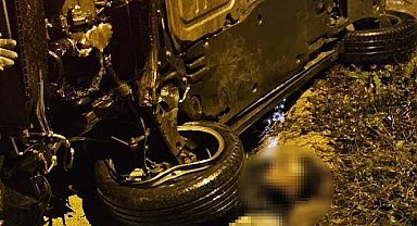 Takla atan otomobilinin altında kalan sürücü feci şekilde can verdi
