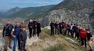 Tavşanlı'dan Eğrigöz Kalesi'nde doğa yürüyüşü
