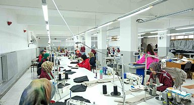 Tekstil Üretim Atölyesi kadın istihdamına katkı sağlıyor