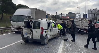 TEM otoyolu Haramidere bağlantısında 6 araçlı zincirleme kaza: 8 yaralı