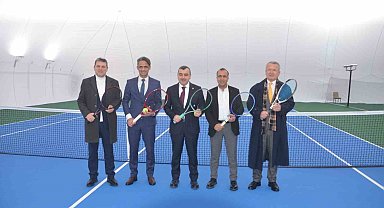 Tenis kortları Çaycuma'da hizmete girdi