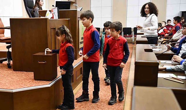 Tepebaşı Eko-Okullar, Çevre Çocuk Meclisi Başkanını seçti