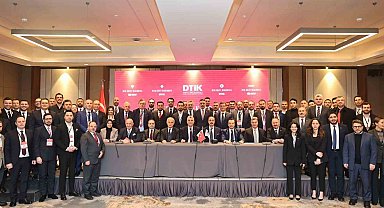 Ticaret Bakanı Bolat, Kuzey Makedonya'da DTİK toplantısına katıldı