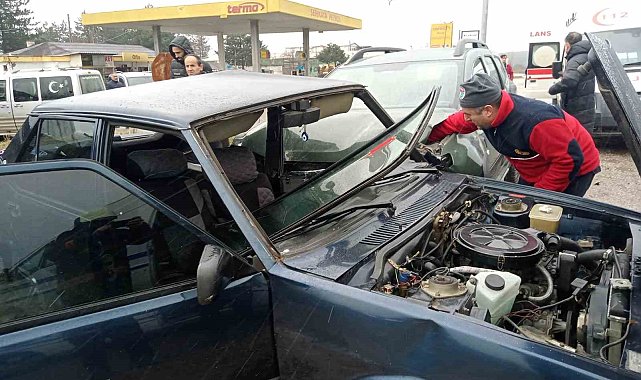 Tiyatro gösterisi için Kastamonu'ya gelen ekip kaza geçirdi: 1'i ağır 4 yaralı