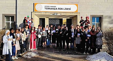 Tomarza Fen Lisesi'nde 'Dünya roman Kahramanları Günü' etkinliği