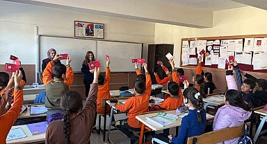 Tunceli'de 112 Acil Çağrı Merkezi ekipleri, vatandaşları bilgilendirdi
