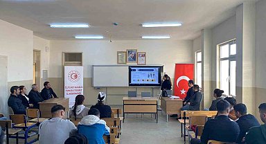 Tunceli'de liseli gençlere eğitim