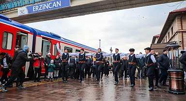Turistik Doğu Ekspresi'ne Erzincan'da sıcak karşılama