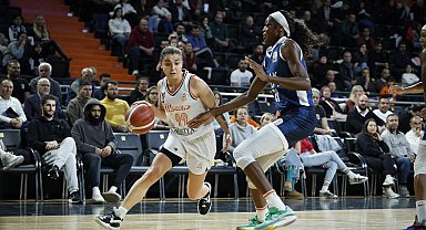 Türkiye Kadınlar Basketbol Ligi: ÇBK Mersin: 83 - Emlak Konut: 82