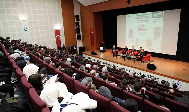 Türkiye'nin ilk tematik 'Yüzer GES Zirvesi' Adıyaman'da düzenlendi