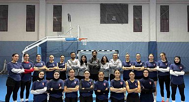 Ümit Milli Kadın Hokey Takımı'na Muğla'dan 8 sporcu