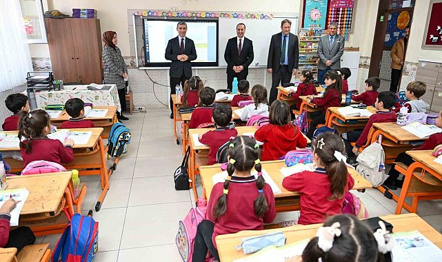 Vali Aktaş öğrencilerle bir araya geldi